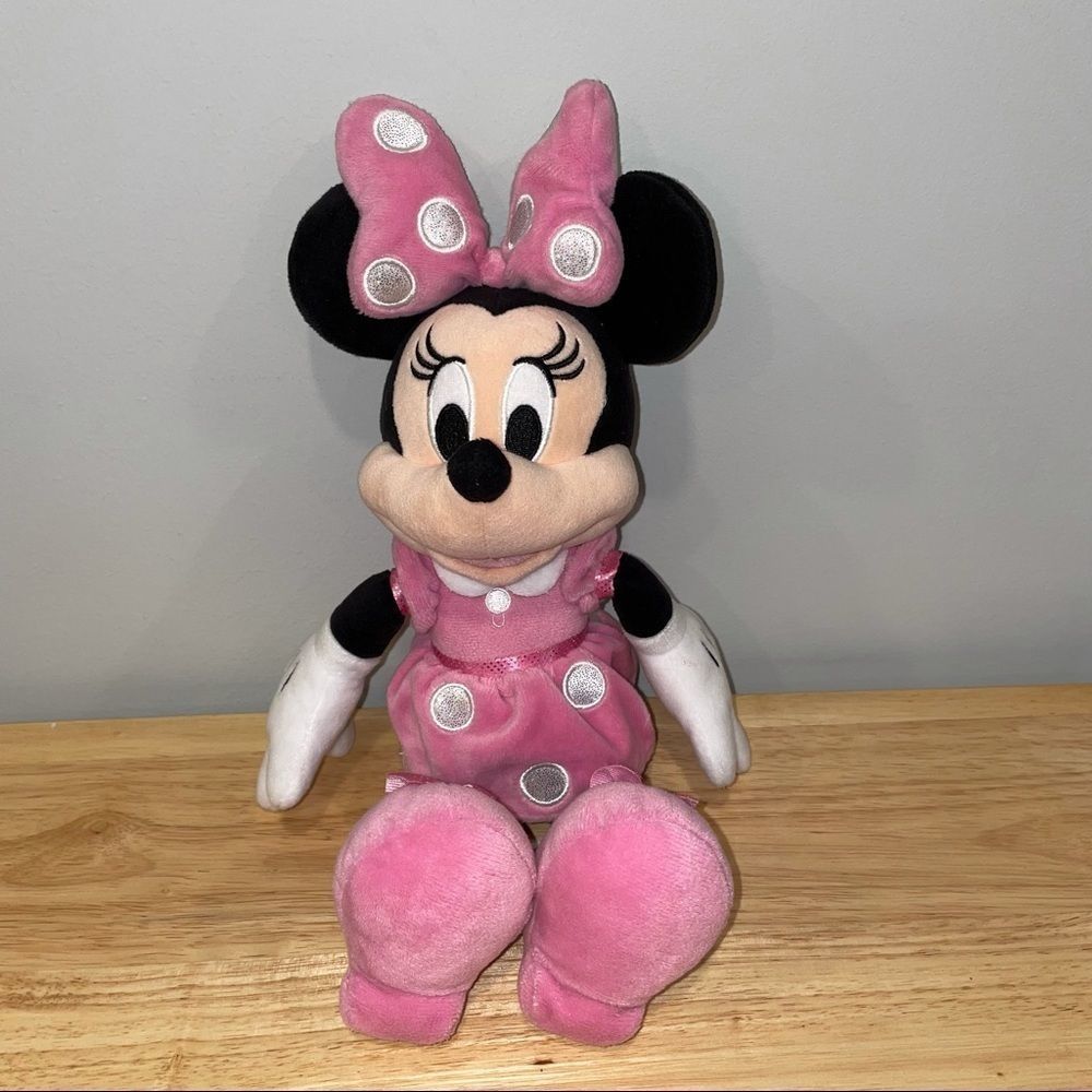 Disney Minnie Mouse Plush 20”